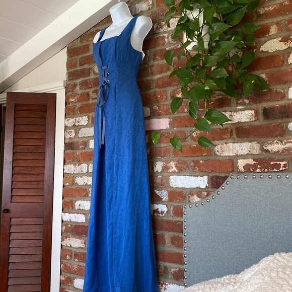 BCBG BCBGeneration cornflower blue lace up corset sleeveless maxi dress size 0 - Picture 5 of 12